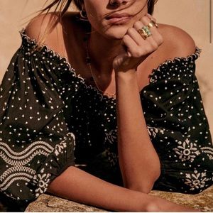 Sezane Santoni top blk/white sz 38 EUC